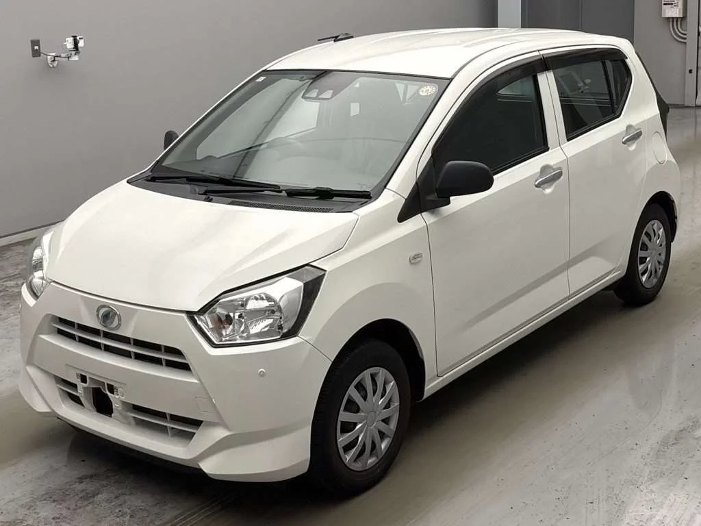 Daihatsu Mira e:S LA350S 2021